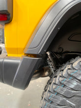 Load image into Gallery viewer, FULLY FITTED: Teraflex 2.5" Coil Lift System andFalcon SP2 2.1 Shocks for Wrangler JL 2DR / JLU 4DR (2019+)