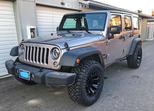 Load image into Gallery viewer, FUEL OFFROAD 'Assault' 17" D576 - Gloss Black Milled 17" 9J Rims -12 (set of 5 Jeep 5x127 and 5x114)