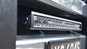 VIPER 20" Single Row Light Bar - 20X5w Osram with harness by LIGHTFORCE