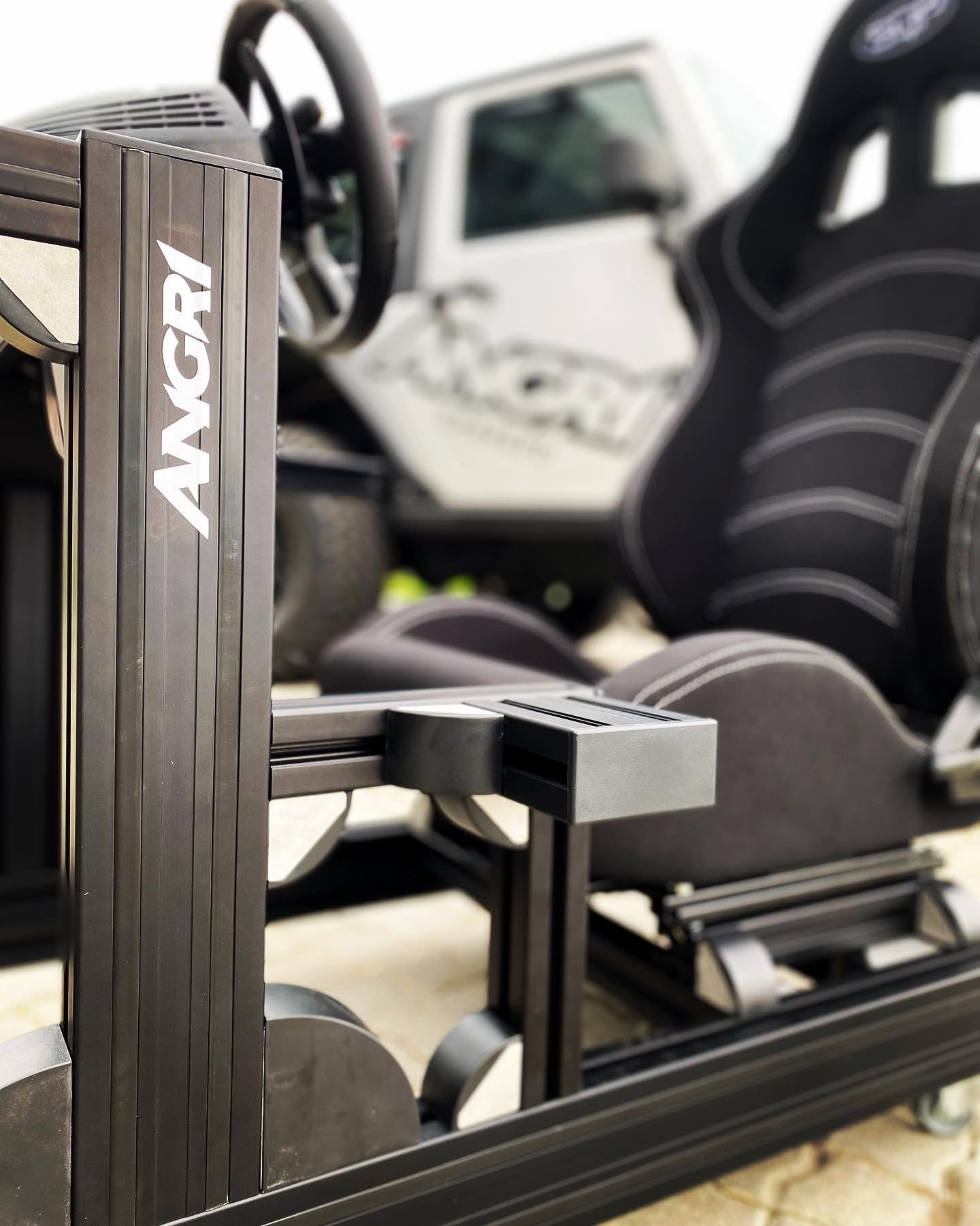 PRO SIM RIG CHASSIS + Integrated Screen System (On Rig) - 'Black Series Shifter'