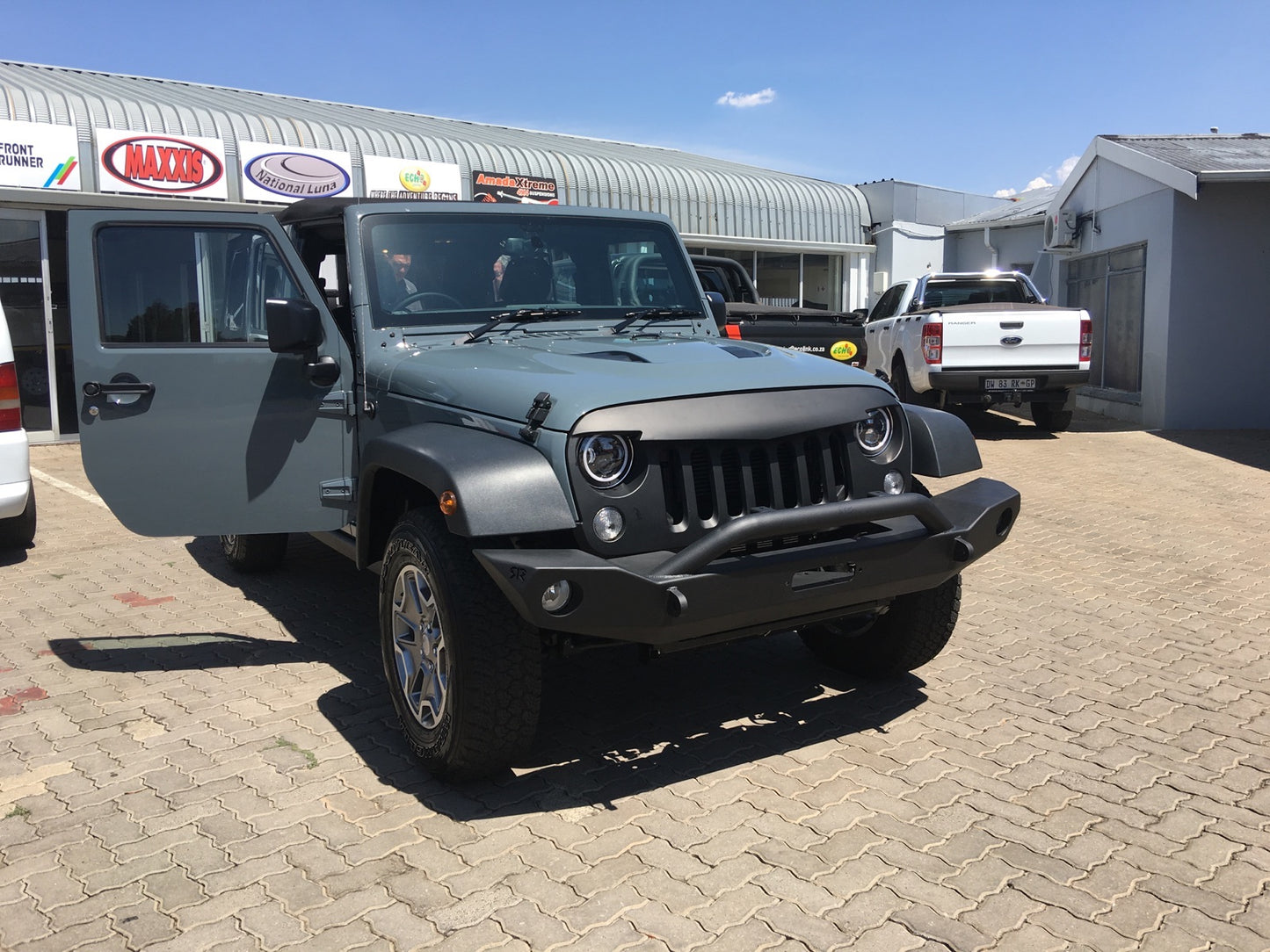 RockRage EXPLORER Full Front Bumper for Wrangler JK / JKU