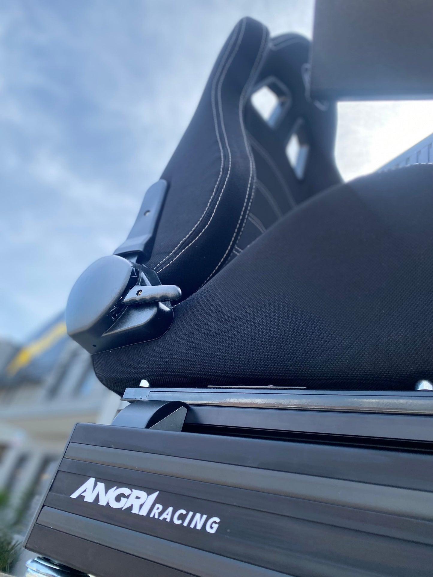 PRO SIM RIG CHASSIS + Integrated Screen System (On Rig) - 'Black Series Shifter'